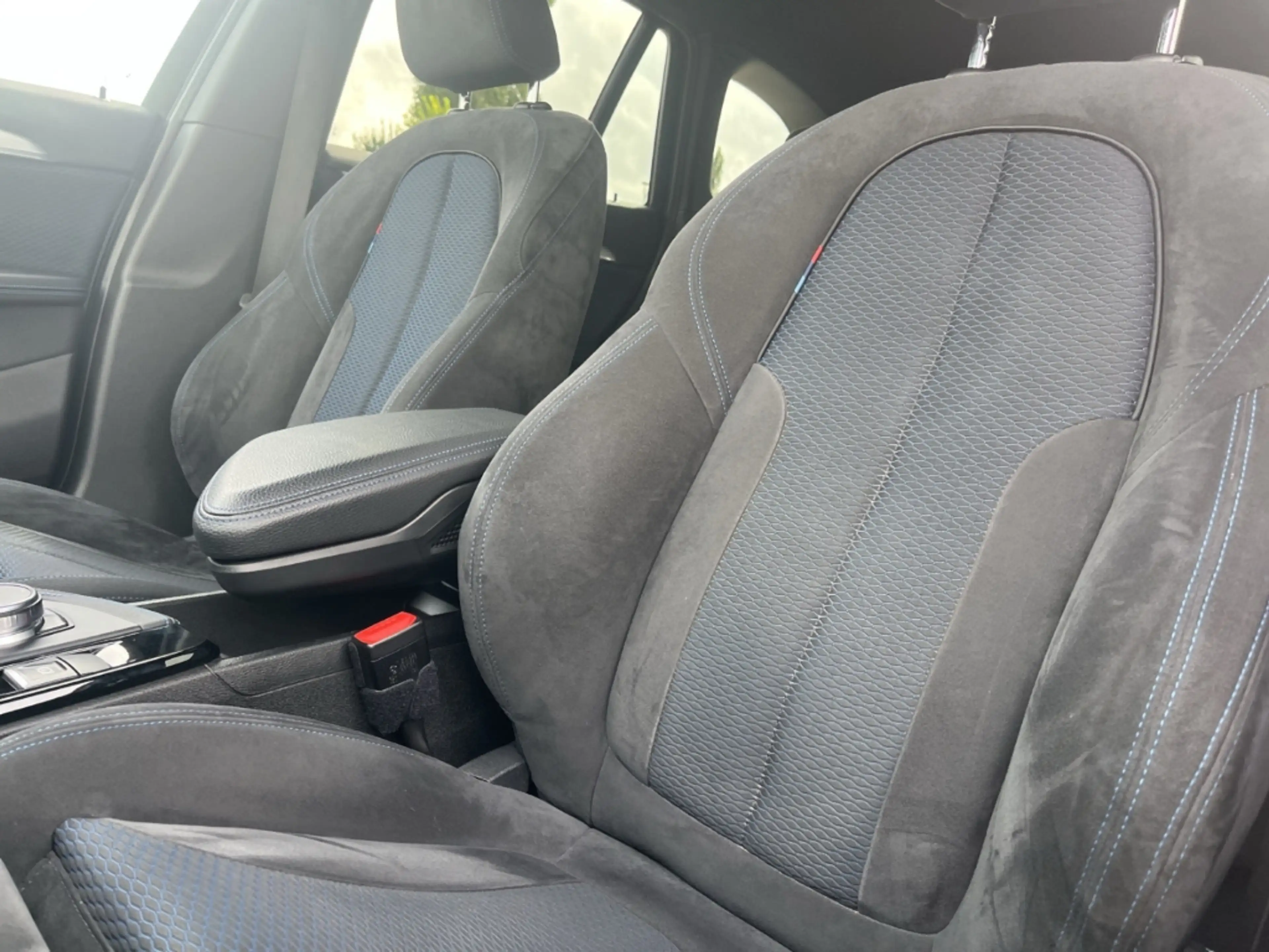 BMW X1 sDrive 18d M Sport/HUD/HarmanKardon/LED/GRA — photo 12