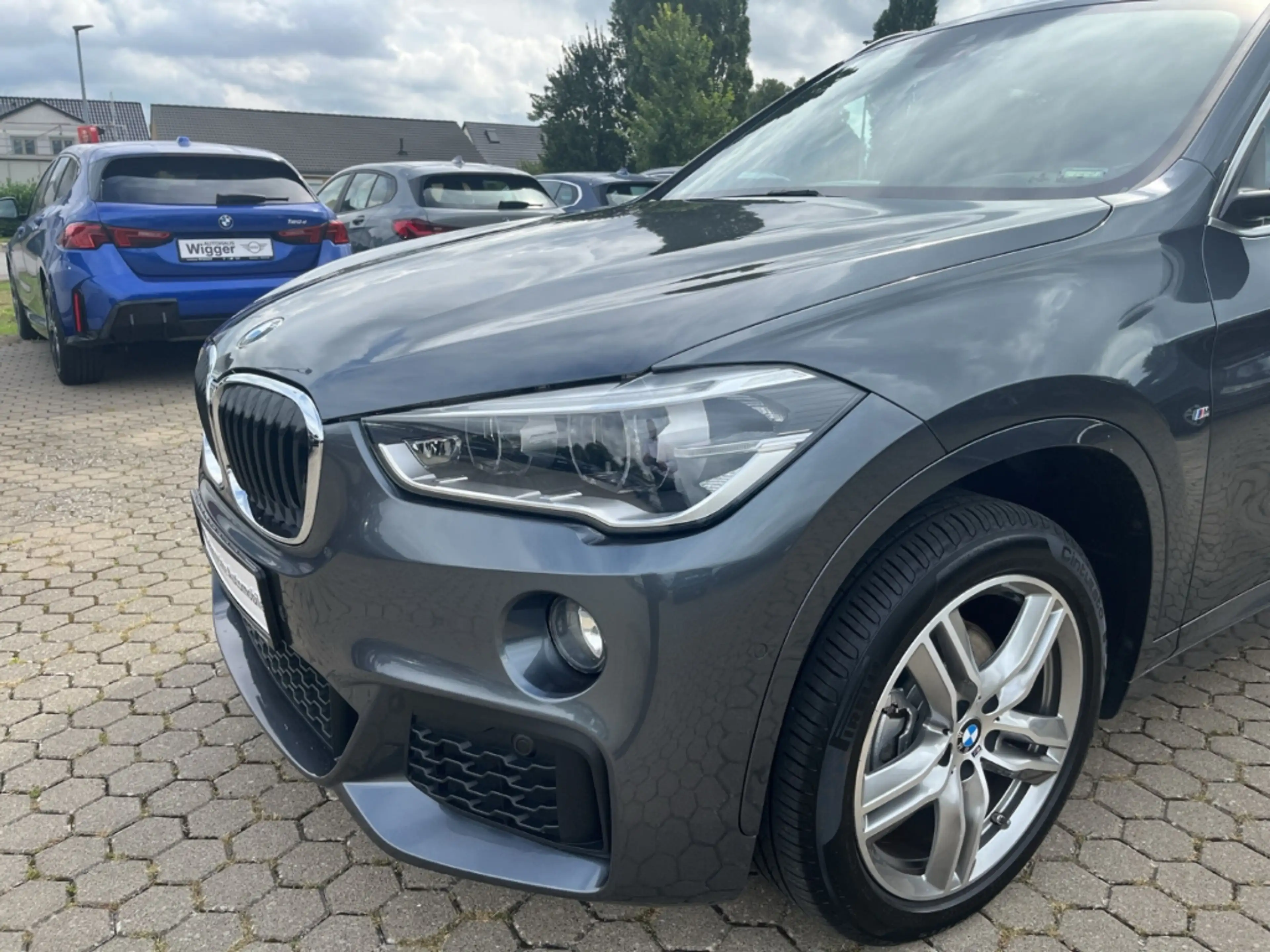 BMW X1 sDrive 18d M Sport/HUD/HarmanKardon/LED/GRA — photo 6