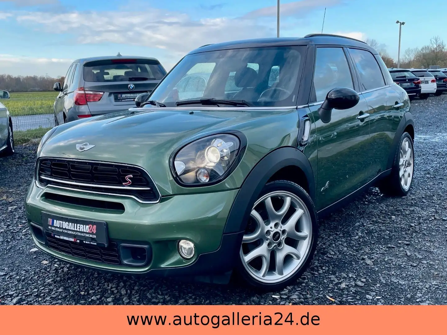 MINI Cooper SD Countryman All4 Navi Leder Xenon SPORT Zelená - 1