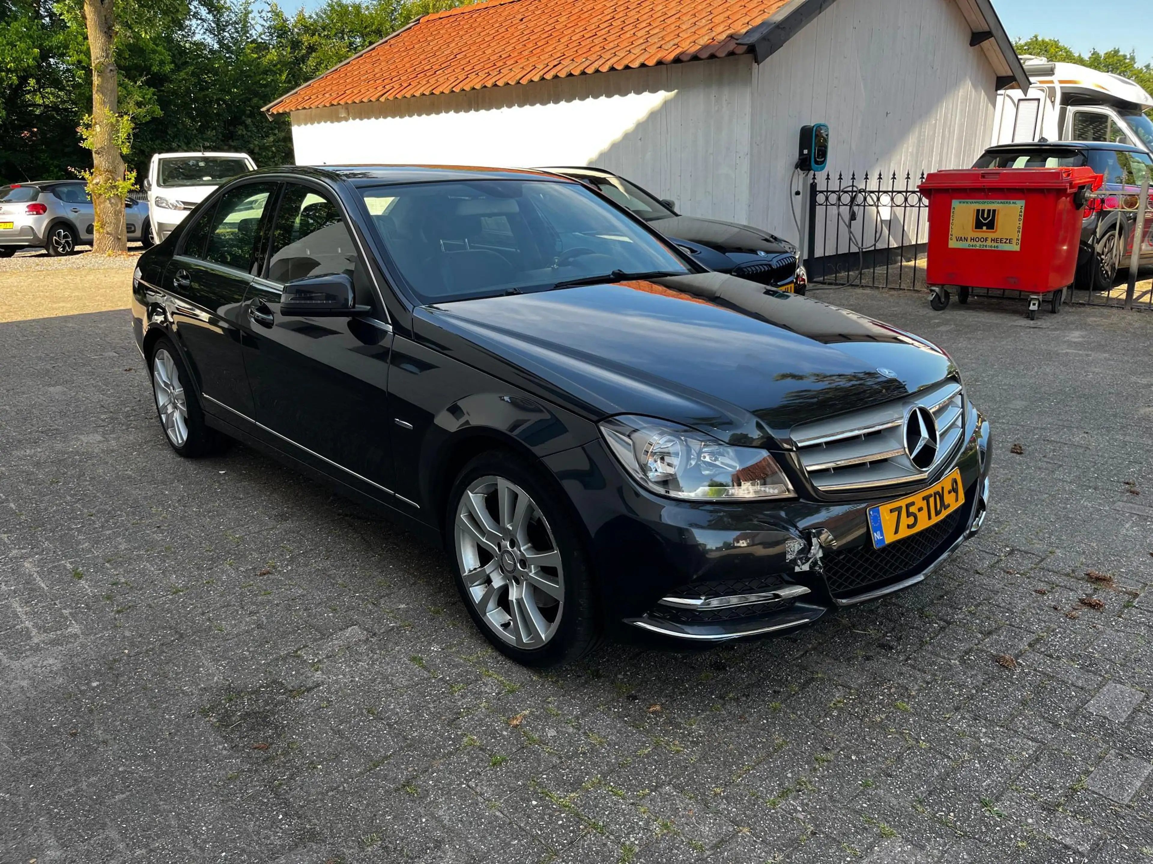 Mercedes-Benz C 350 Avantgarde — photo 8