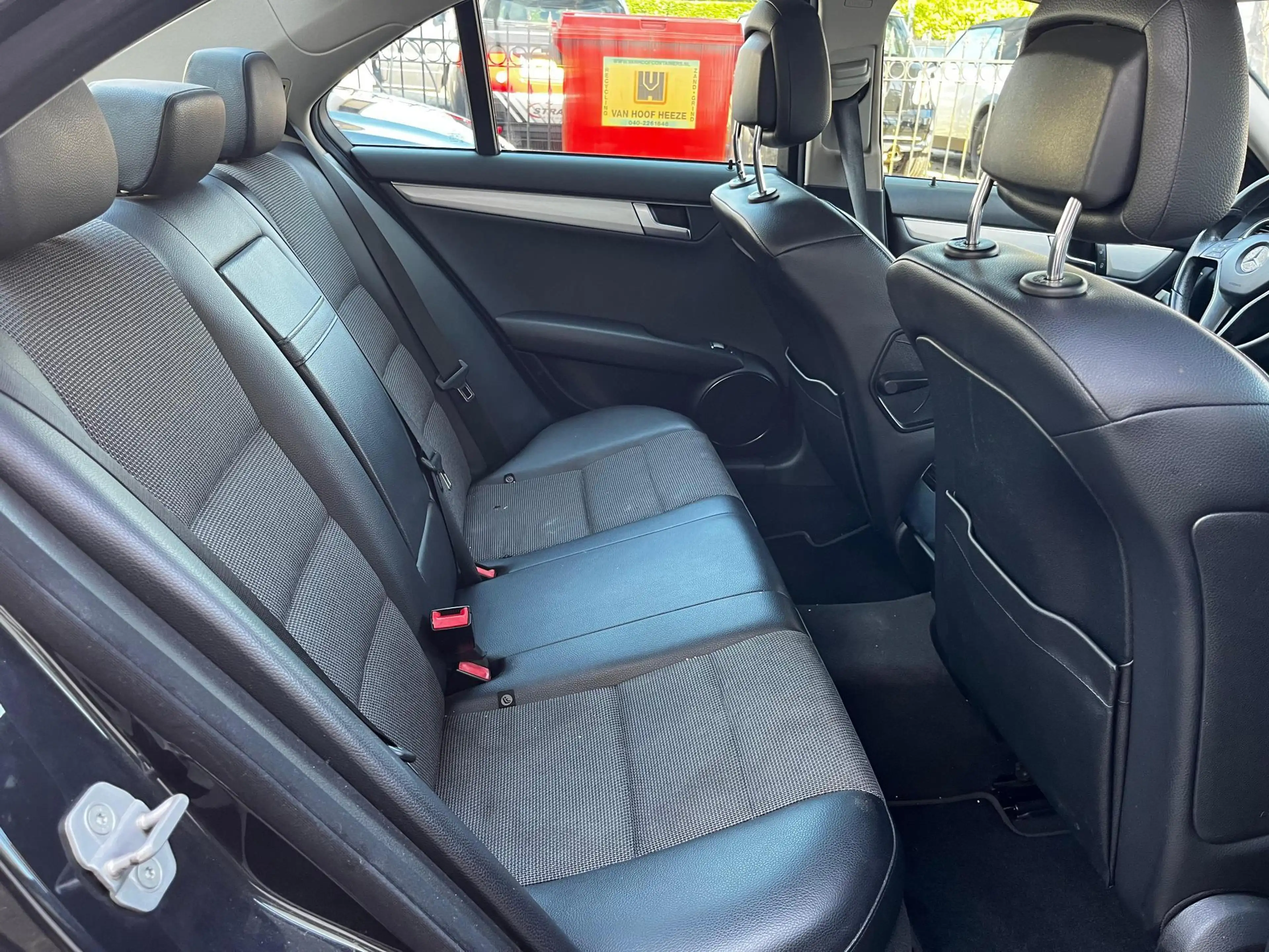 Mercedes-Benz C 350 Avantgarde — photo 13