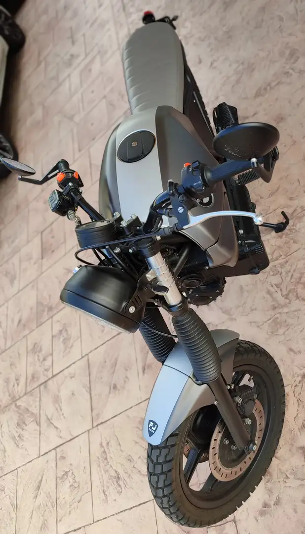 BMW K 75 1992 Cafè Racer Stříbrná - 1