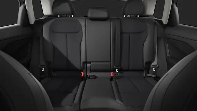 Audi Q3 view 12