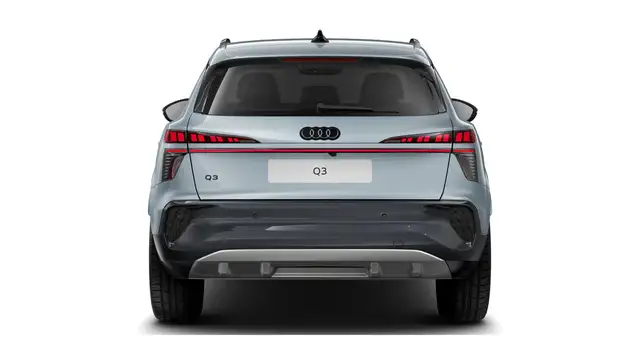 Audi Q3 view 13