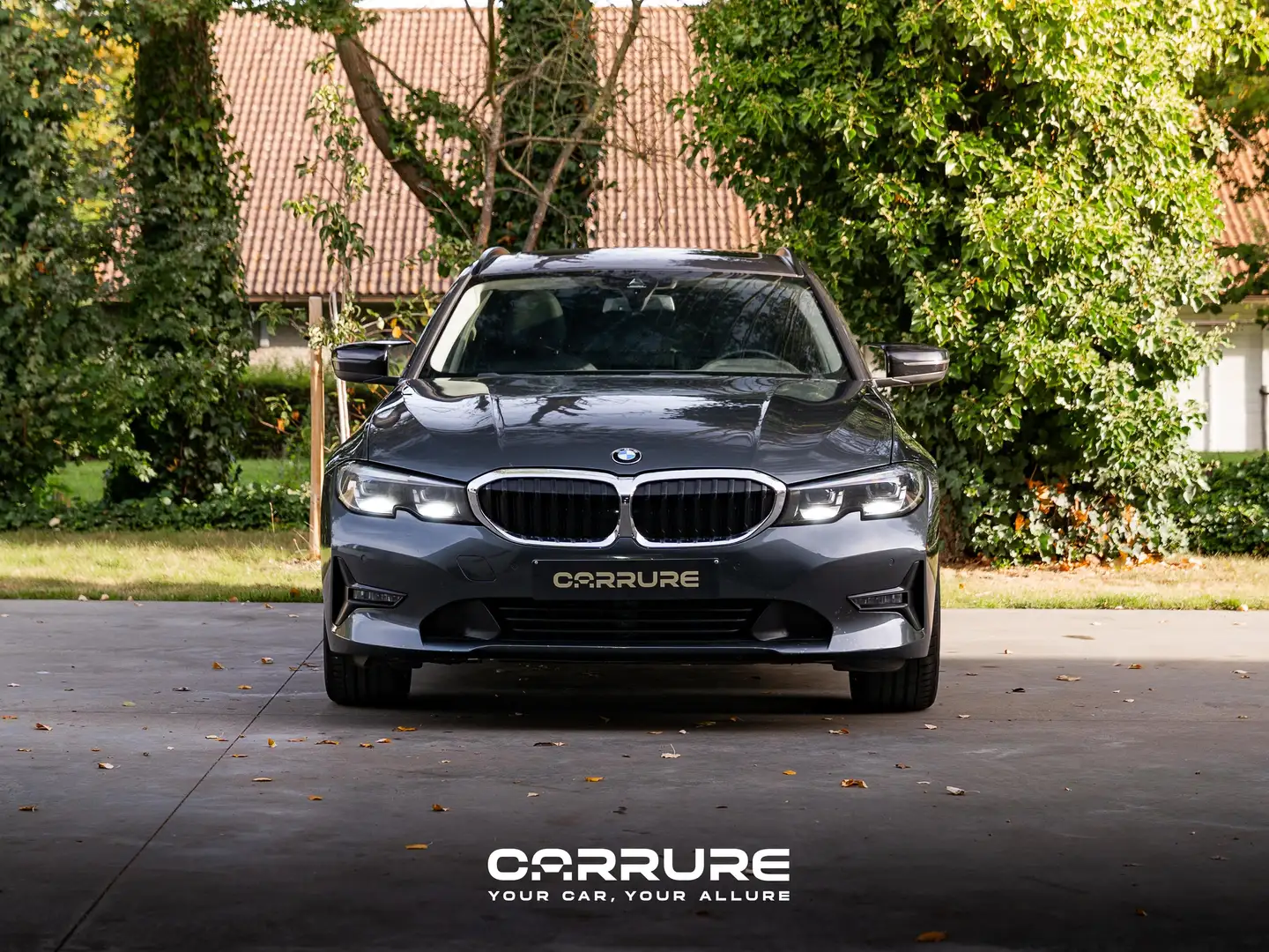 BMW 318 d TOURING*LEDER*PANODAK*CARPLAY*PDC*12MGARANTIE* Grau - 2