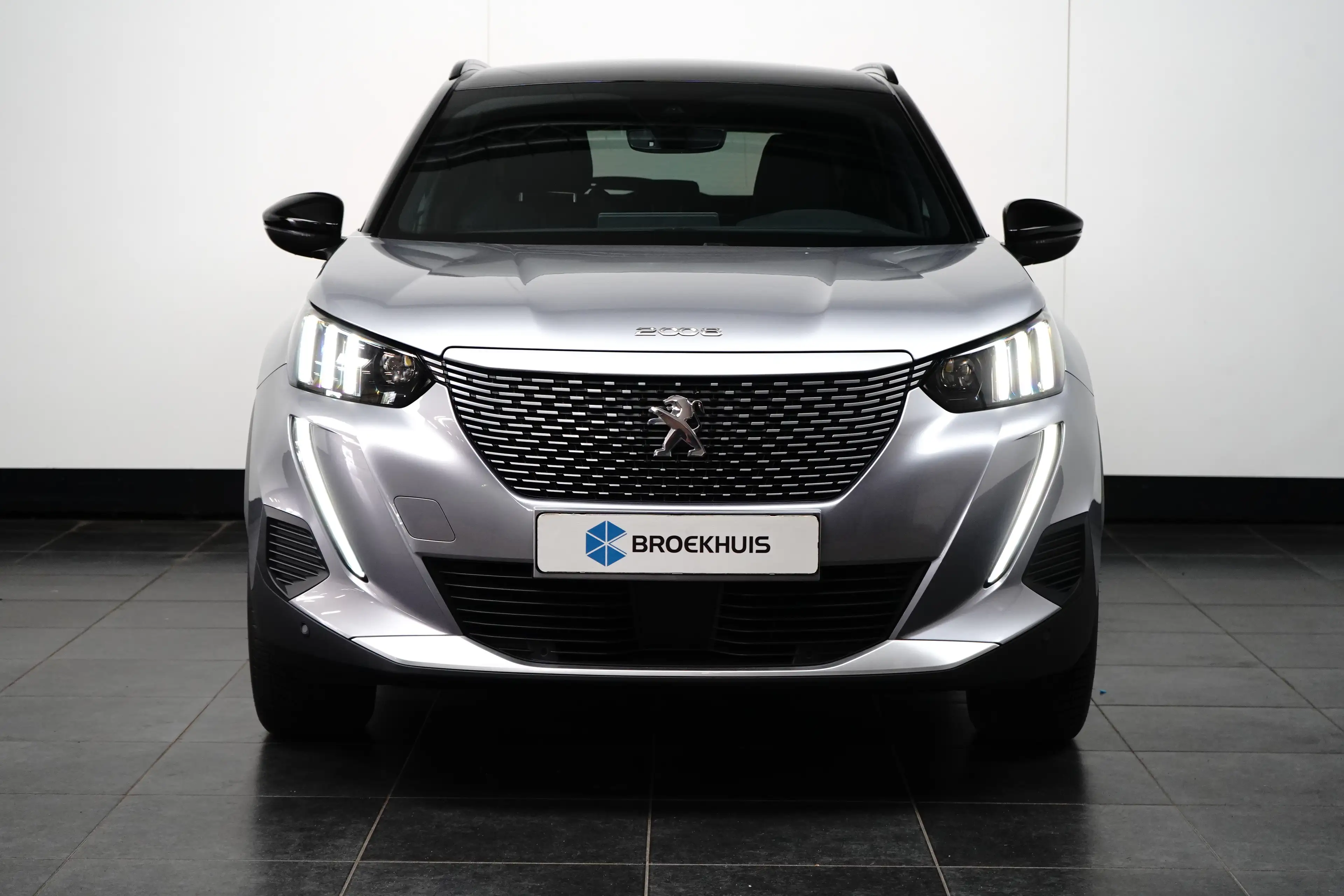 Peugeot e-2008 EV GT 50 kWh | Achteruitrijcamera | Afwijkende dak — photo 2