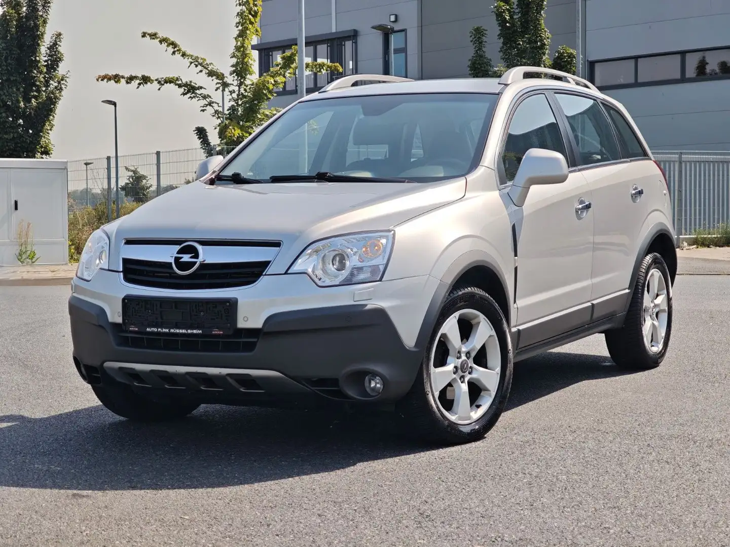 Opel Antara 2.0 CDTI 4x4(LEDER/XENON/AHK/NAVI/PDC/SHZ Grau - 1
