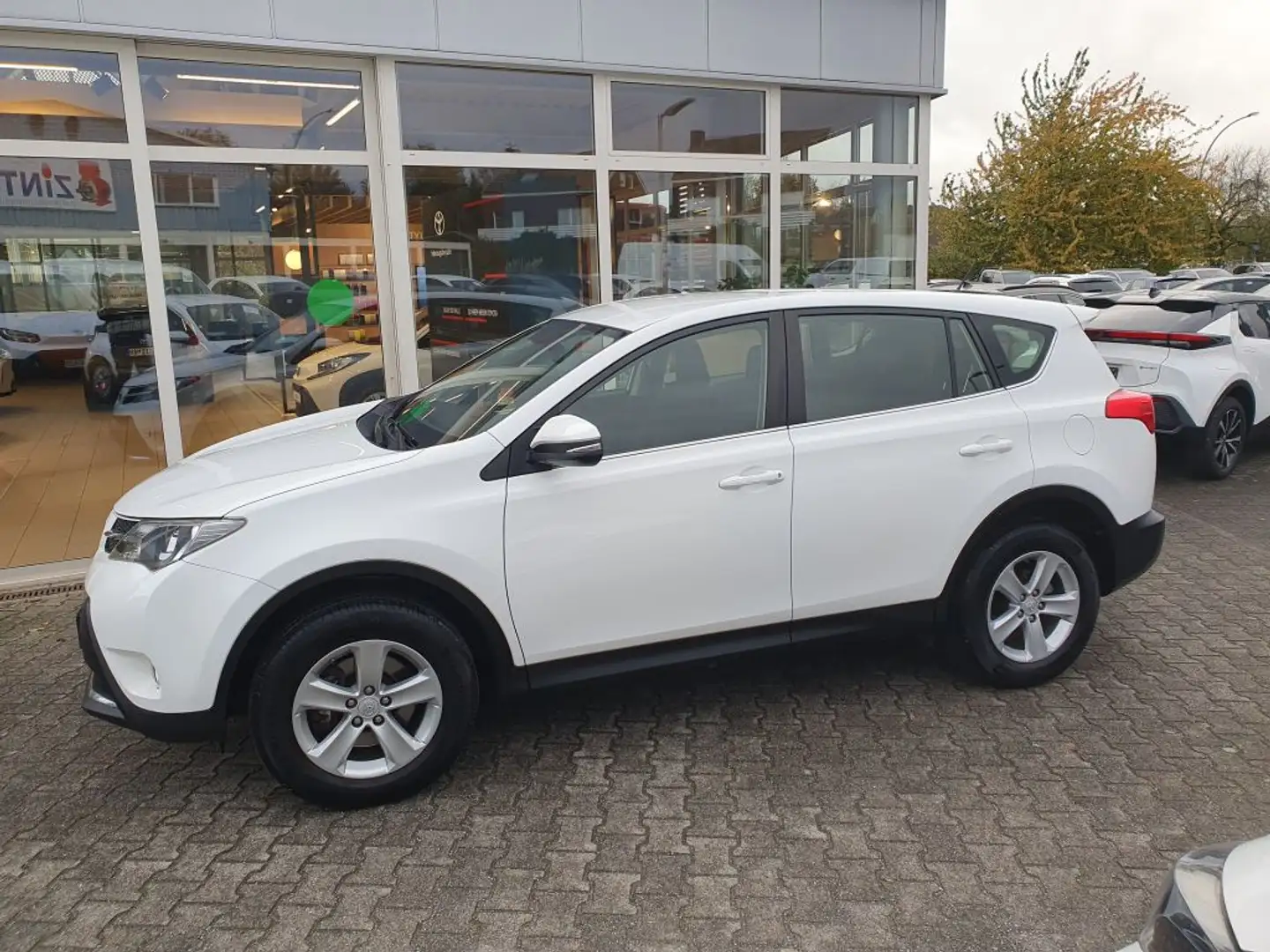 Toyota RAV 4 2.0 4x4 Life Weiß - 2