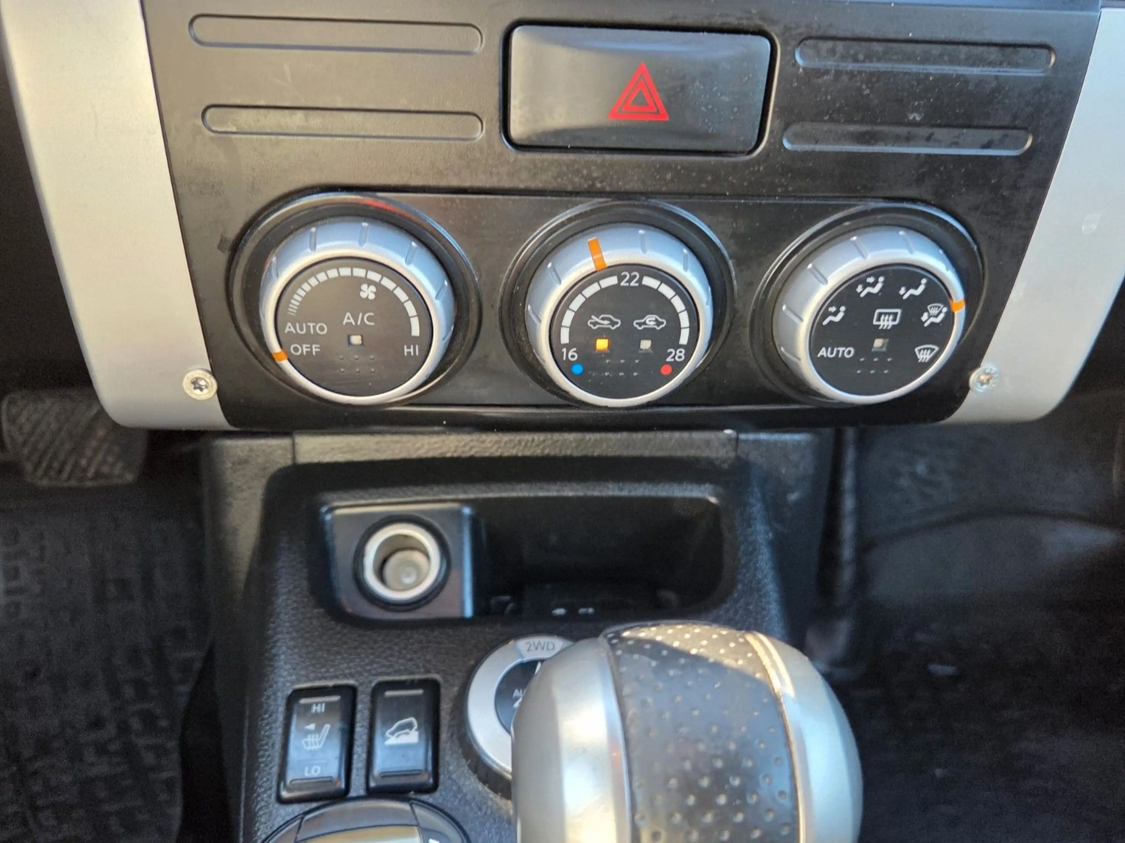 Nissan X-Trail LE 4X4 2.0 DCI/NAVI/TEMP/AUTOMATIK/KLIMA — photo 8
