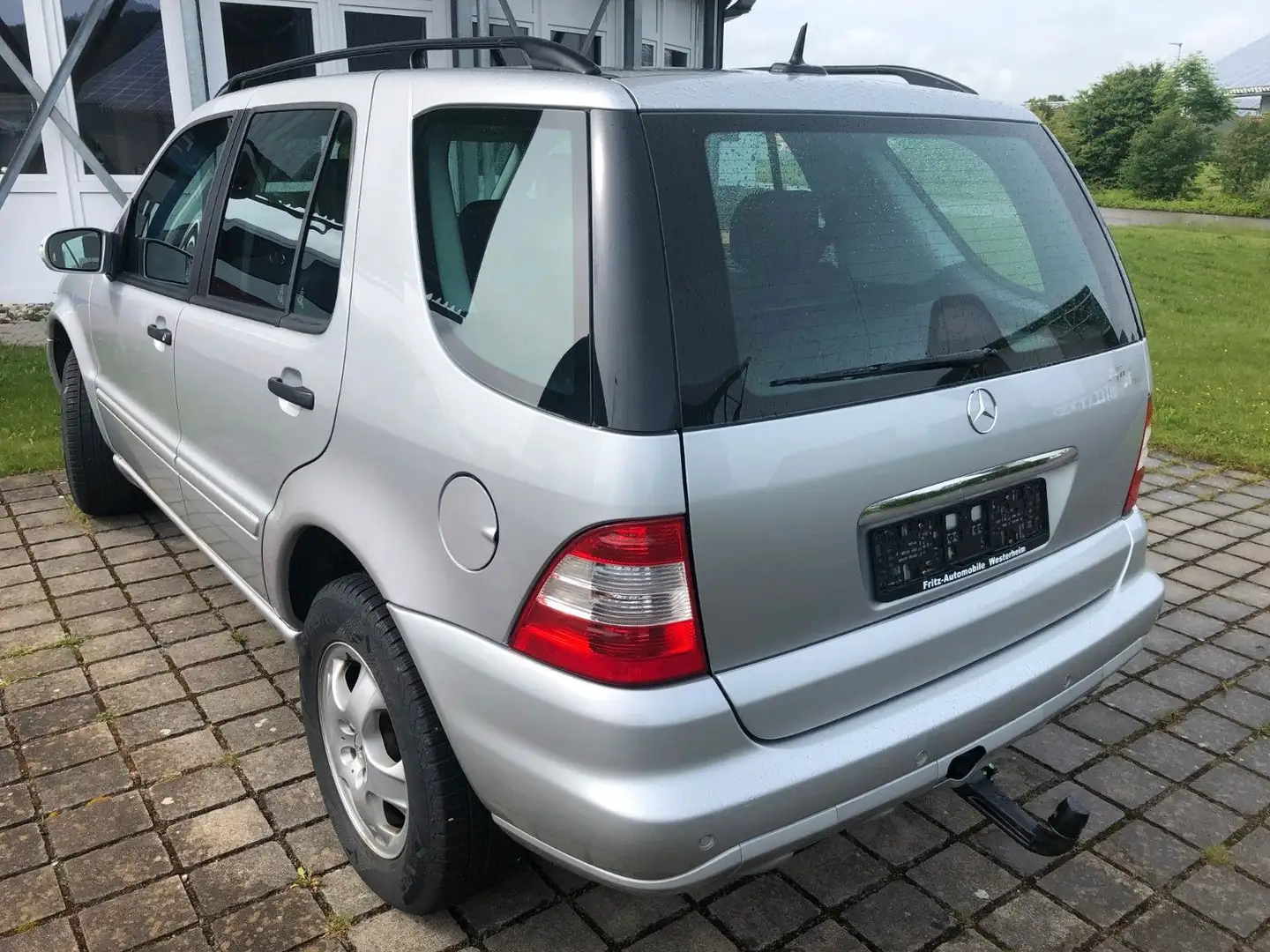 Mercedes-Benz ML 270 ML -Klasse ML 270 CDI SSD,SHZ,AHK,ALU,Allrad... Серебристый - 2