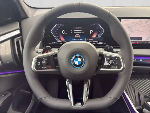 BMW X3 view 12