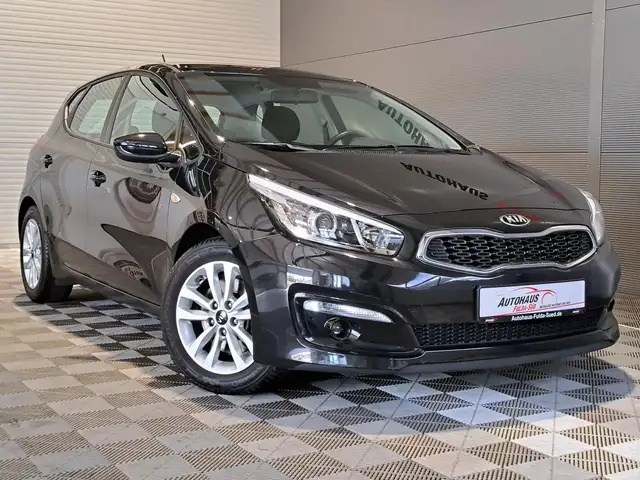 Kia Ceed / cee'd Ceed 1.4°Shzg°BT°AUX°Klima°Freisprechan.°elek.FH