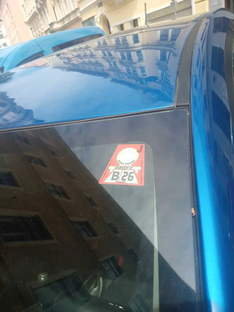 Toyota Auris Auris 1,33 dVVT-i S Blau - 2