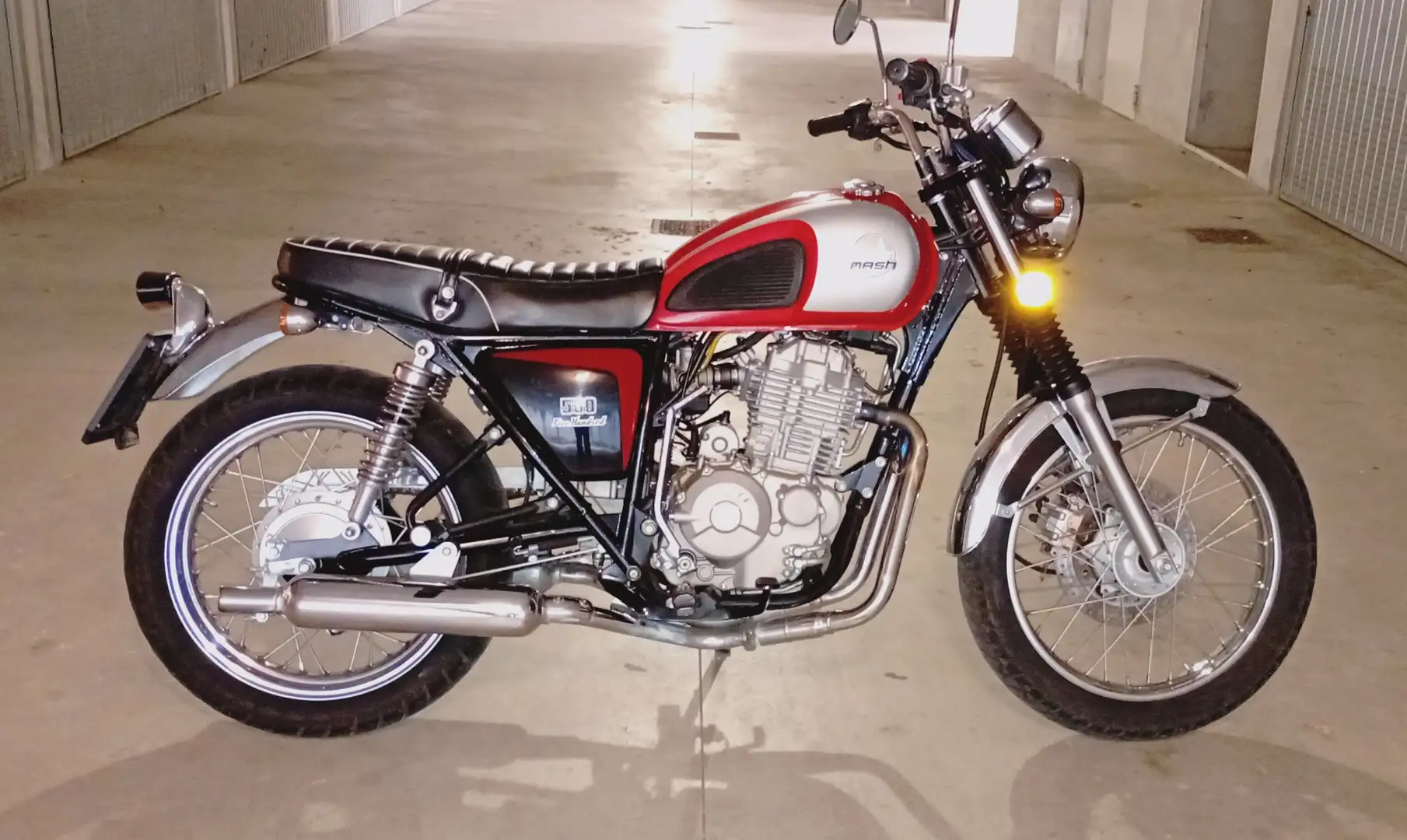 Mash Five Hundred 400 Vintage Roşu - 2