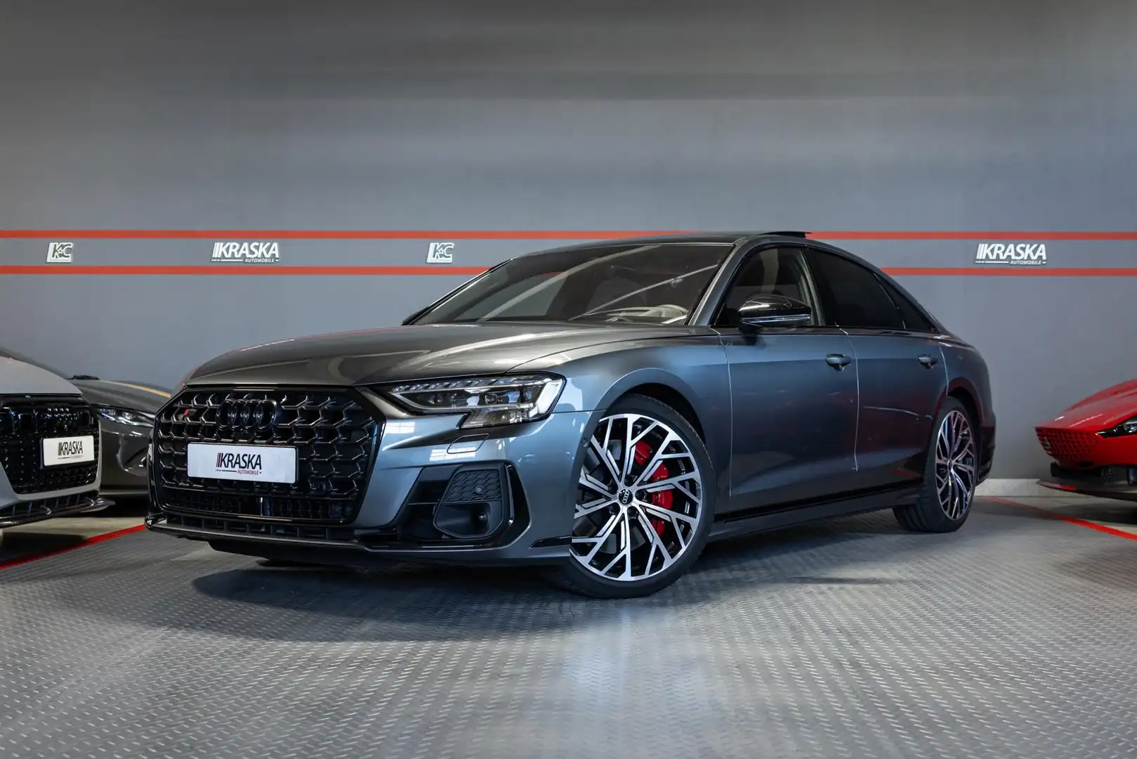 Audi S8 4.0 TFSI quattro AHK PANO STHZ ASSIST-PLUS Grau - 2