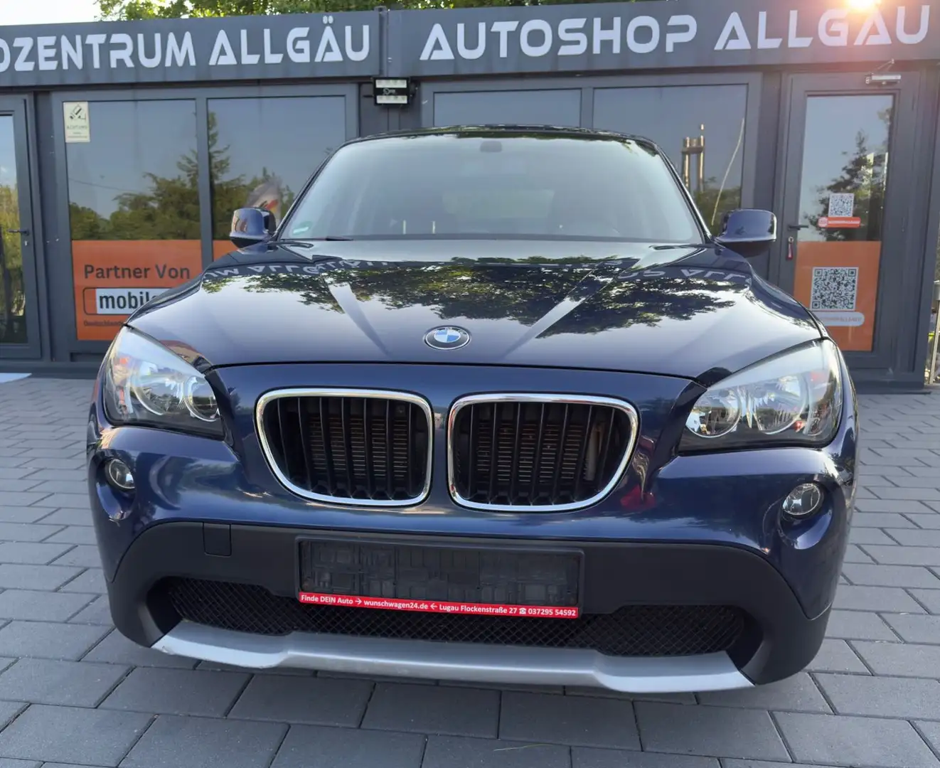 BMW X1 Baureihe X1 18 d xDrive Bleu - 2
