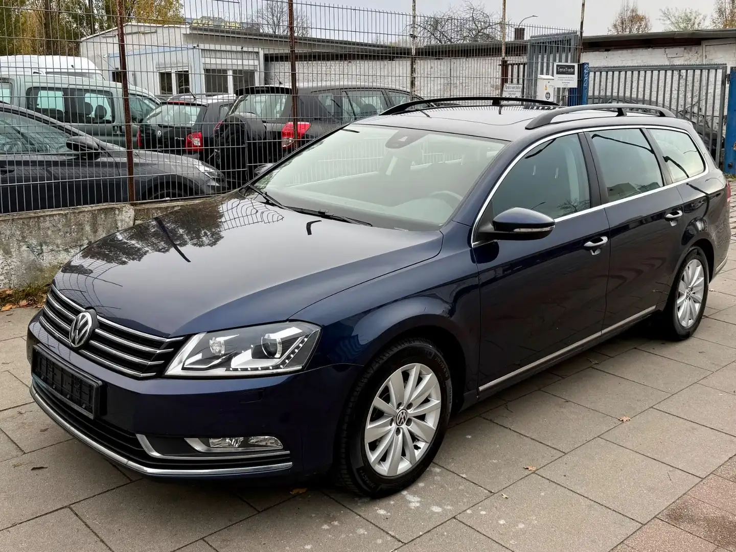 Volkswagen Passat Variant Comfortline BlueMotionVOLL/TÜVNEU Blau - 2
