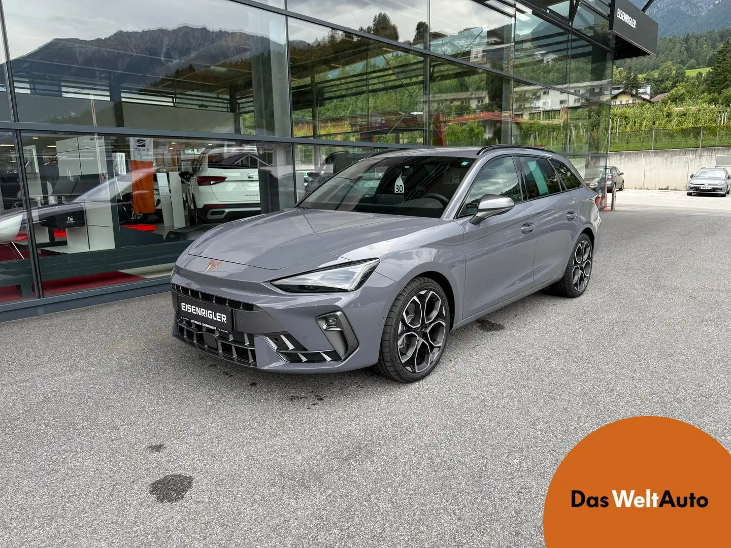 CUPRA Leon 2.0 TSI 204 PS DSG 4Drive Grey - 1