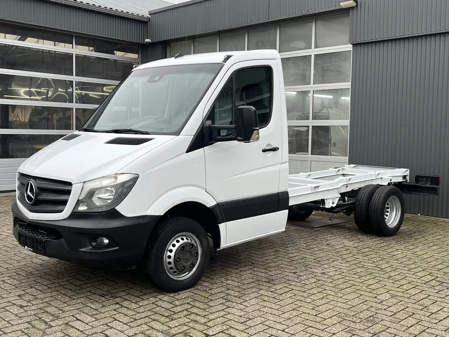 Mercedes-Benz Sprinter 516 2.2 CDI 366 Chassis cabine Airco Cruise contro Wit - 2