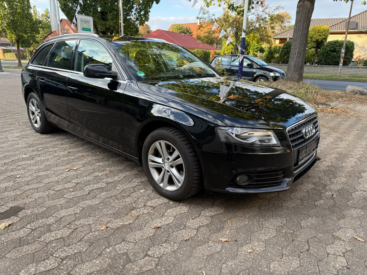 Audi A4 Diesel Avant 2.7 TDI DPF multitronic Ambiente Schwarz - 1