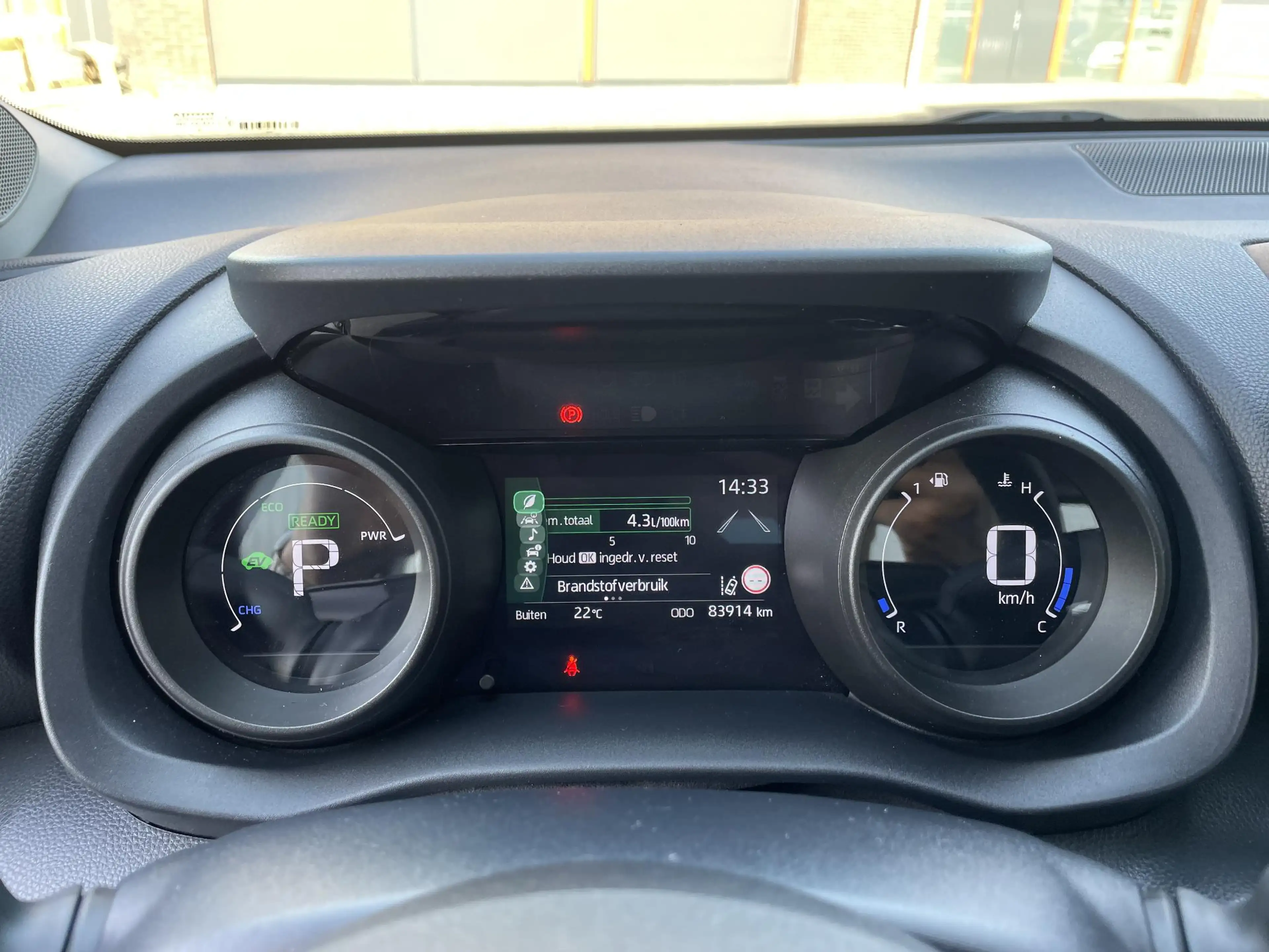 Toyota Yaris 1.5 Hybrid 115 First Edition — photo 8