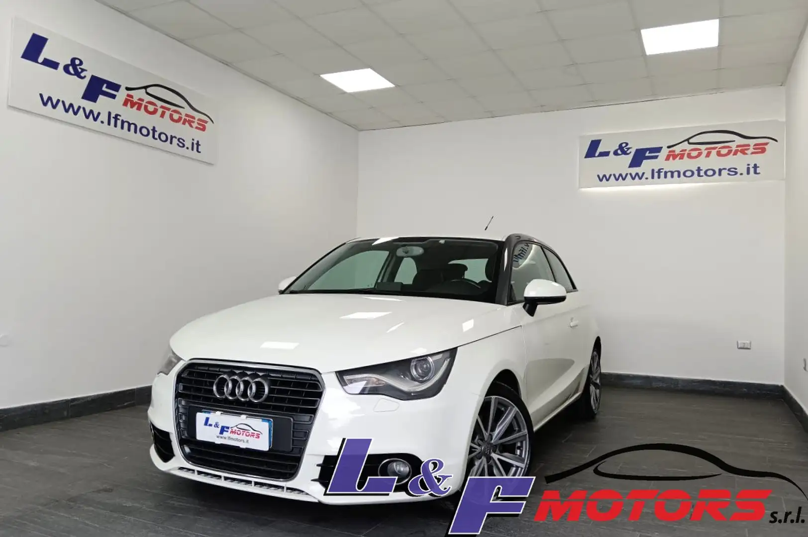 Audi A1 A1 1.6 TDI 105 CV Attraction Bianco - 1