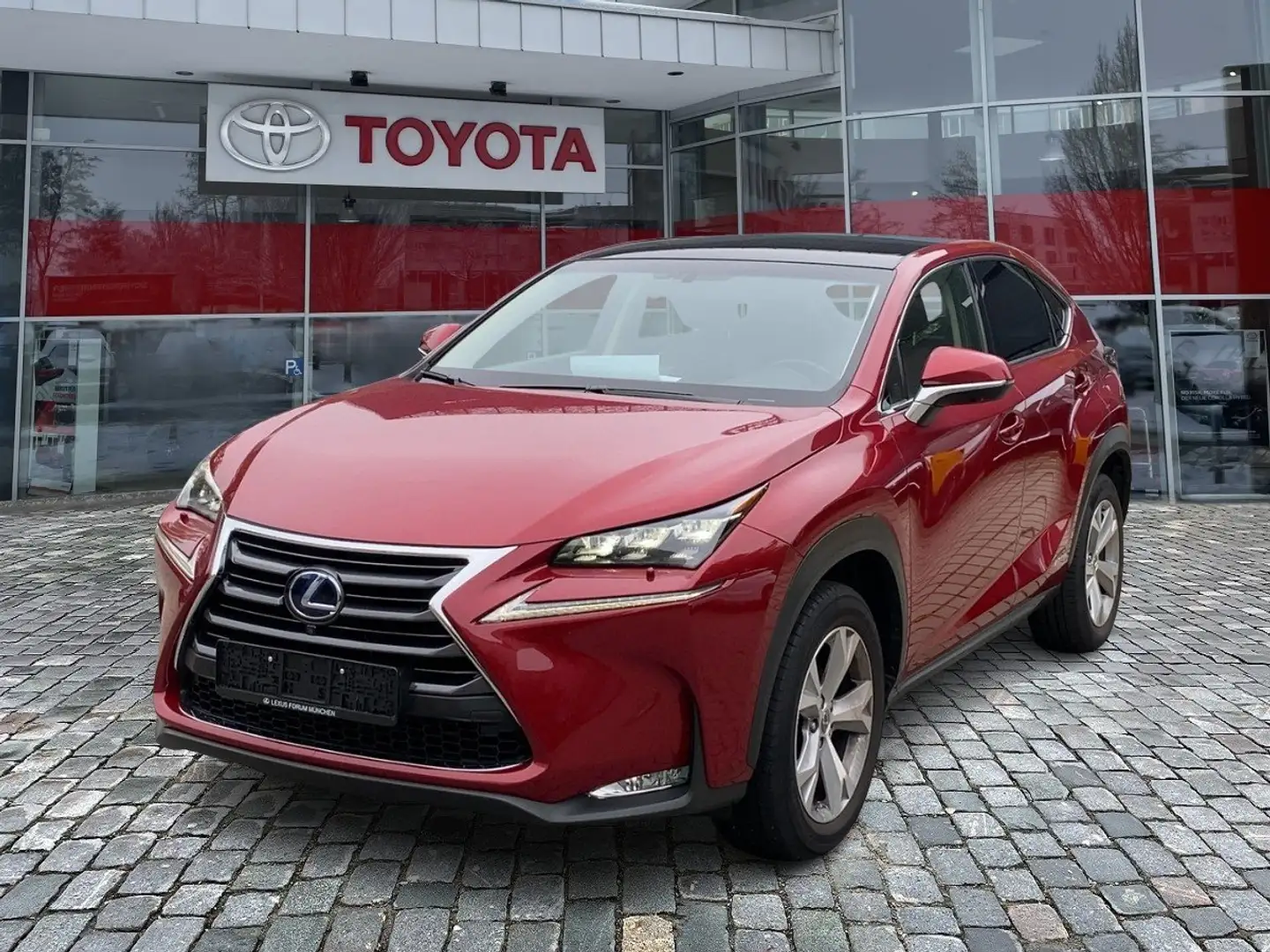Lexus NX 300 h Executive Panodach*Sitzheizung*uvm Rot - 1