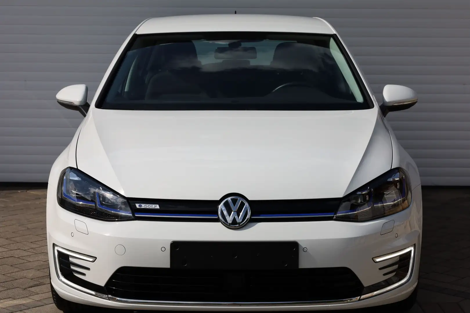 Volkswagen e-Golf COMFORTLINE 100KW*CCS-ACC-KAMERA-SHZ-NAVI-LED-APP* Weiß - 2