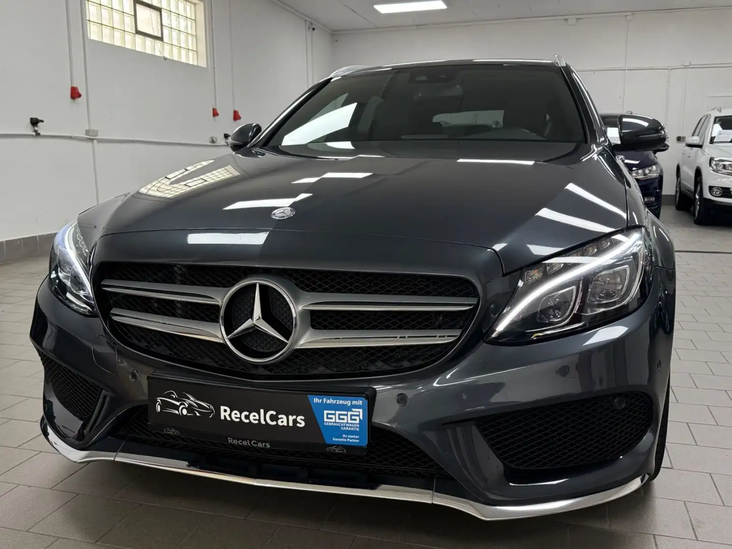 Mercedes-Benz C 200 T CGI*AMG LINE*PANO*LED*BURMESTER*LEDER* Gris - 1