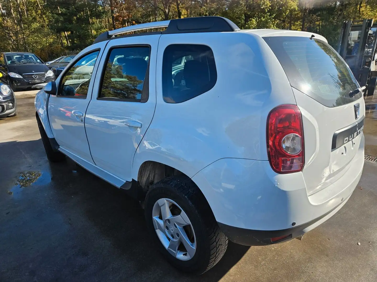 Dacia Duster I Laureate 4x2 Weiß - 1
