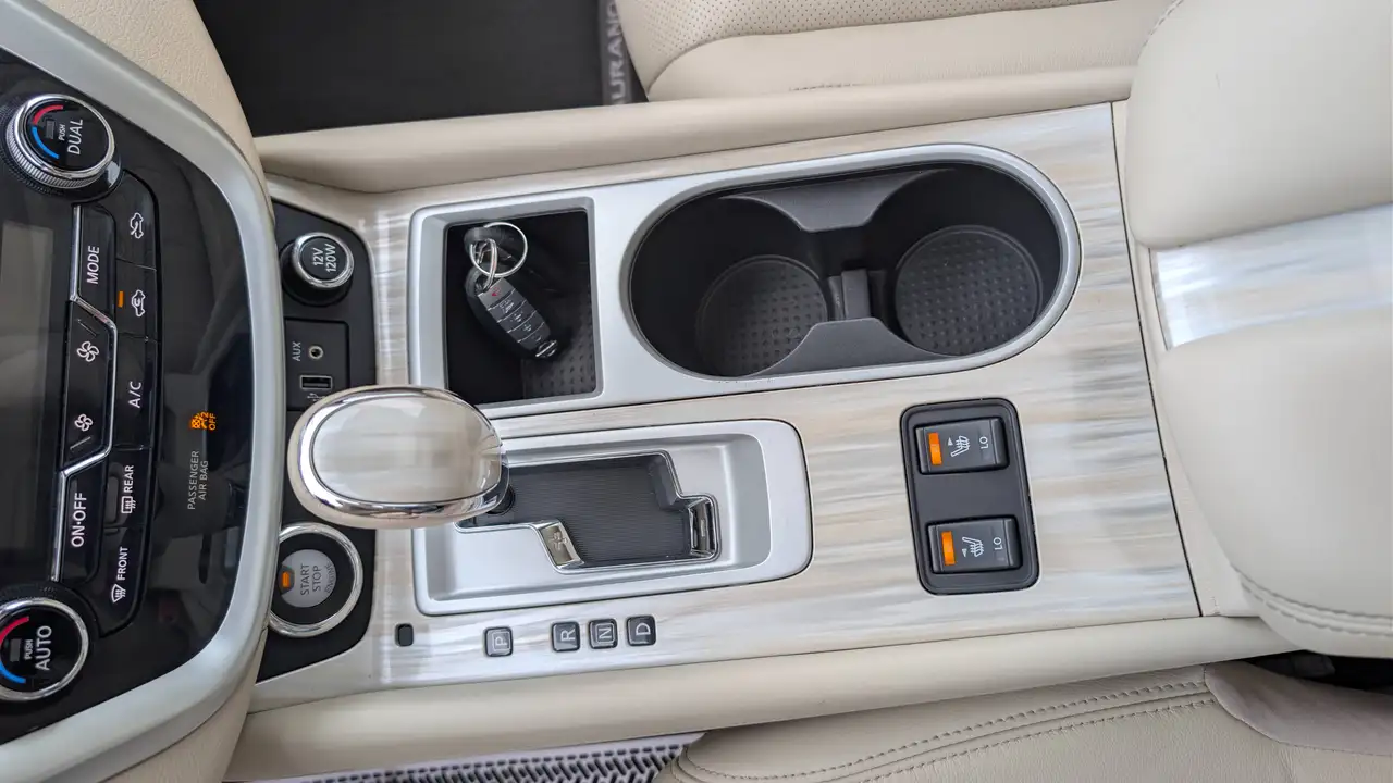 Nissan Murano снимка Nissan Murano