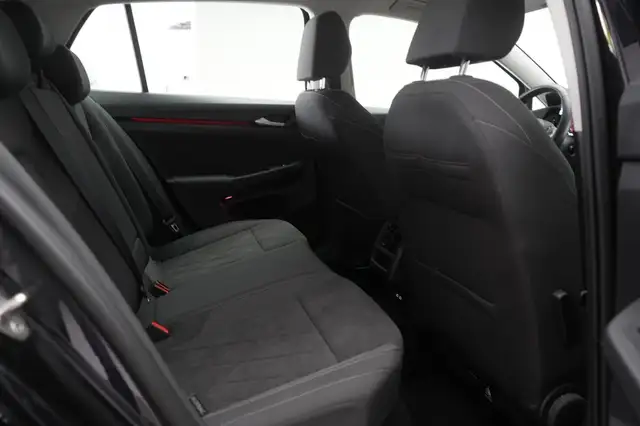 Volkswagen Golf view 8