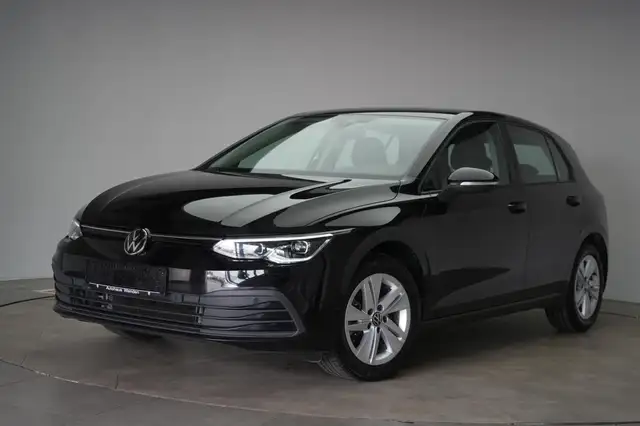 Volkswagen Golf view 3