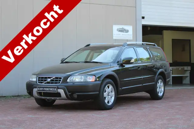 Volvo XC70 2.5 T Summum AUTOMAAT BLIJVEND YOUNGTIMER !!! 8x X
