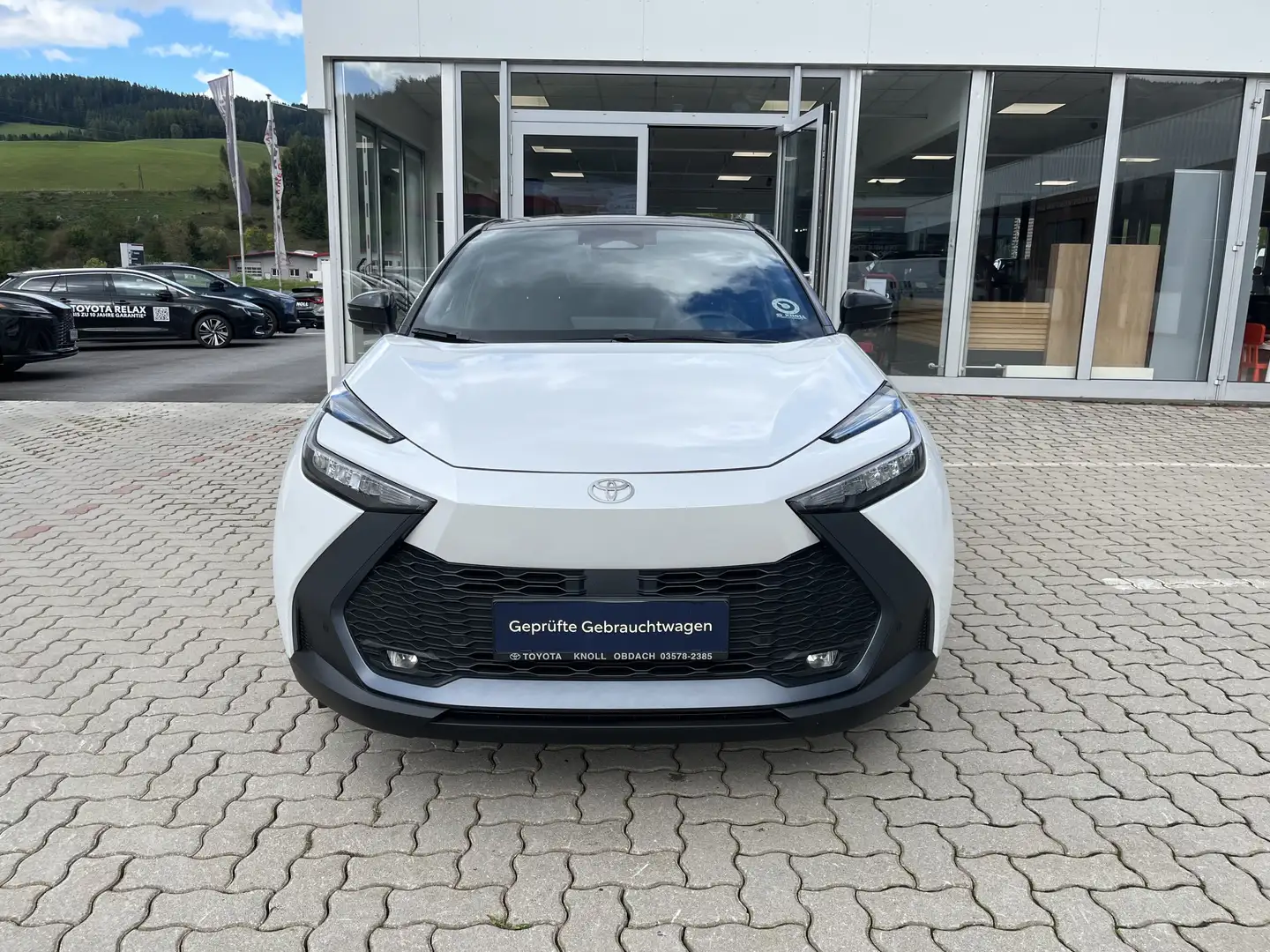 Toyota C-HR Hybrid FWD Active Drive Blanc - 2