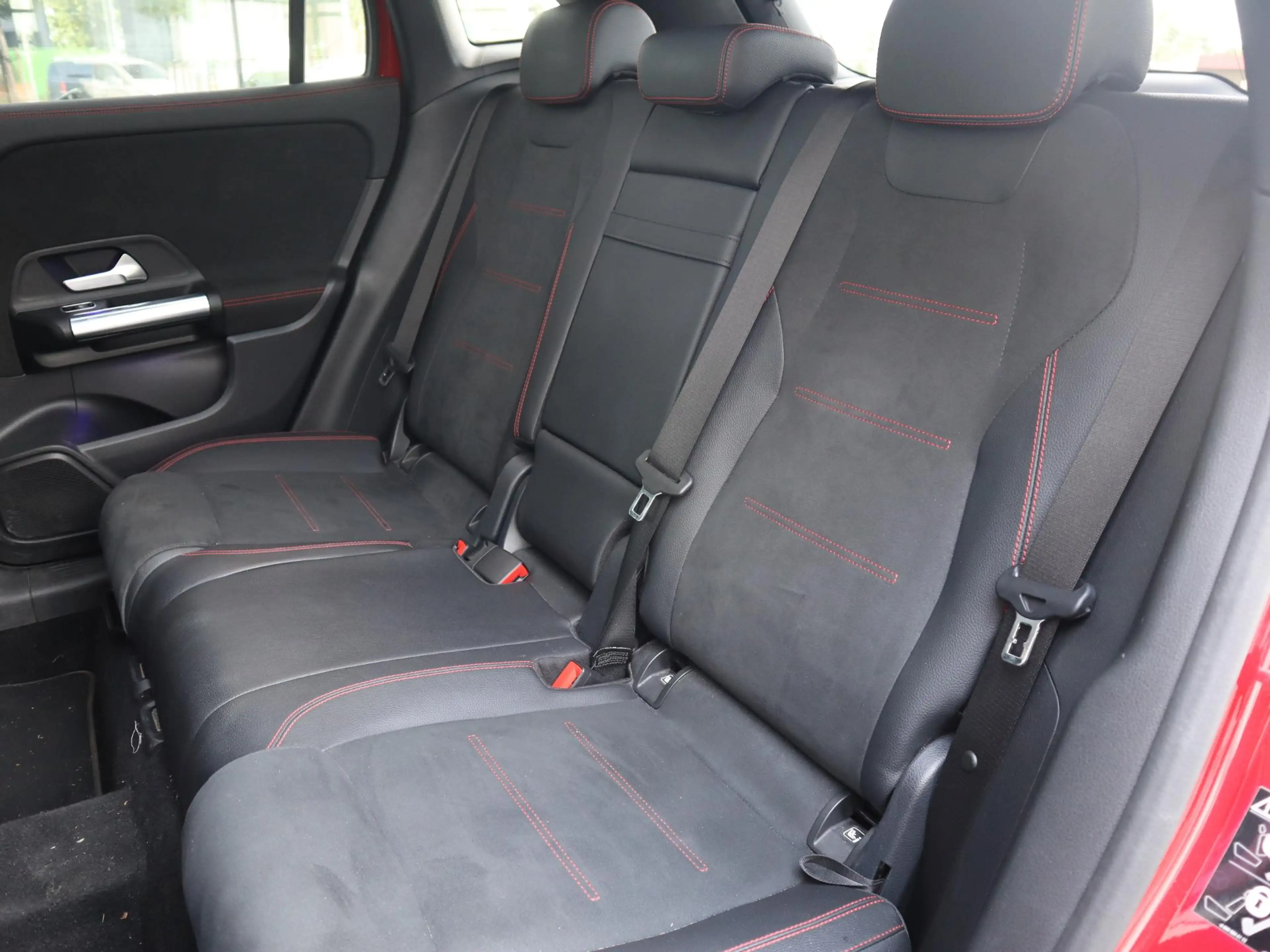 Mercedes-Benz GLA 200 Business Solution AMG l Trekhaak l Panoramadak l S — photo 11