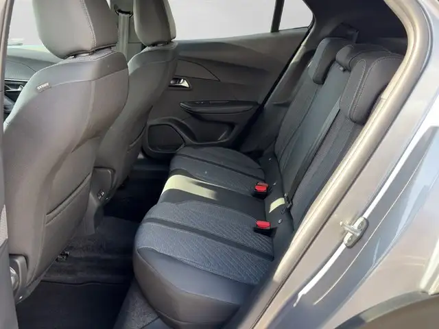 Peugeot 2008 view 15