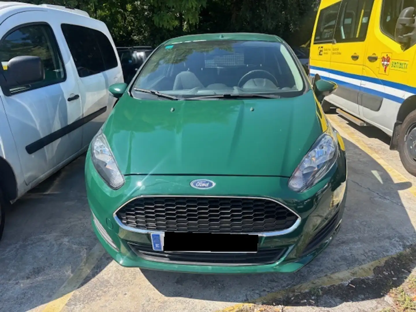 Ford Fiesta 1.25 Black & White 82 Vert - 2