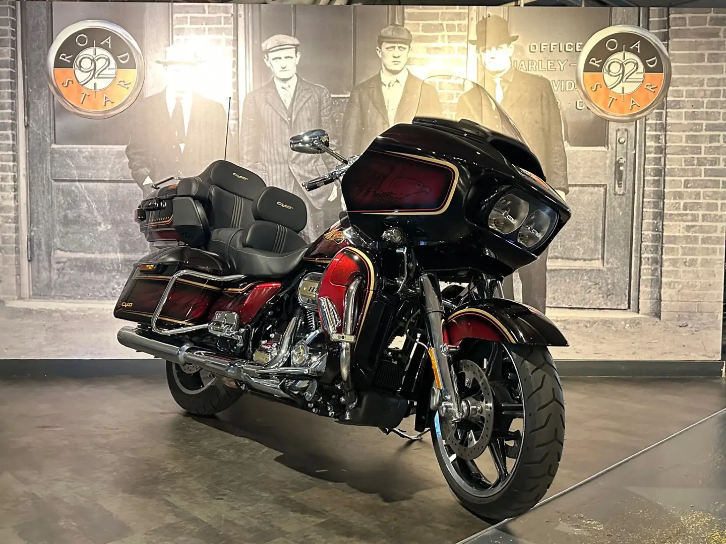 Harley-Davidson Road Glide Rojo - 2