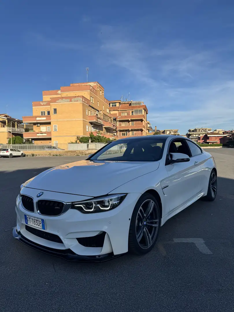 BMW M4 Coupe 3.0 Too Much Collection dkg - 2