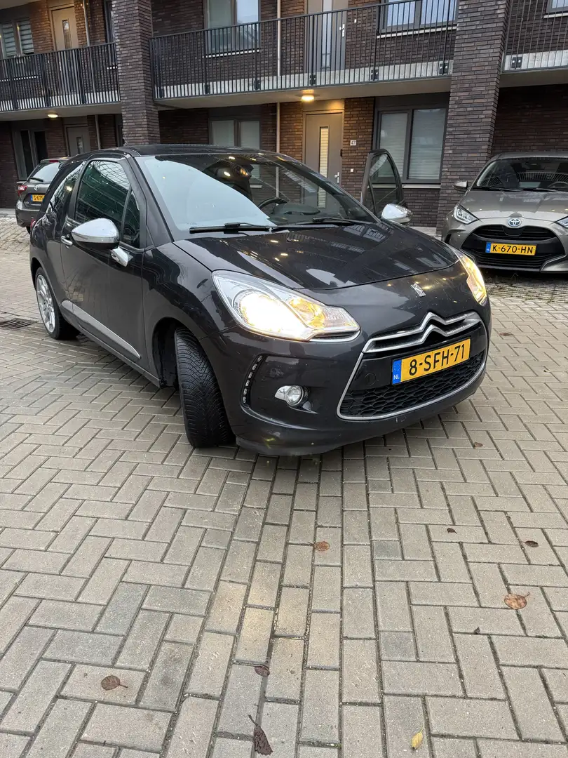 Citroen DS3 1.6 THP Sport Chic Zwart - 1