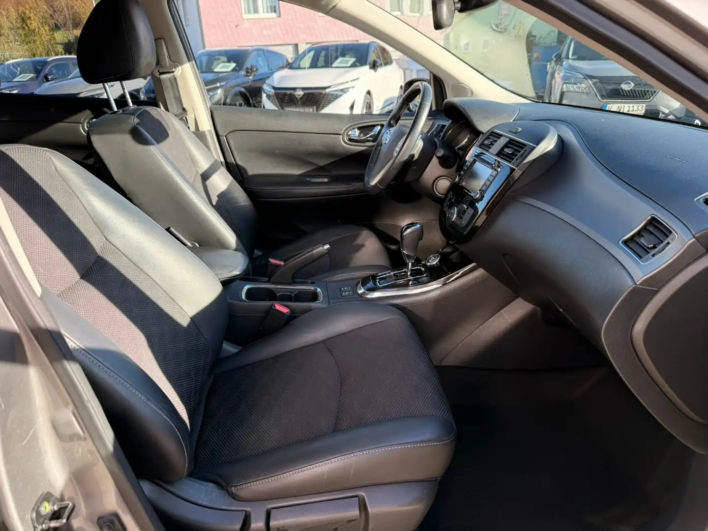 Nissan Pulsar 1.2 DIG-T N-Connecta PDC vorne Grijs - 2