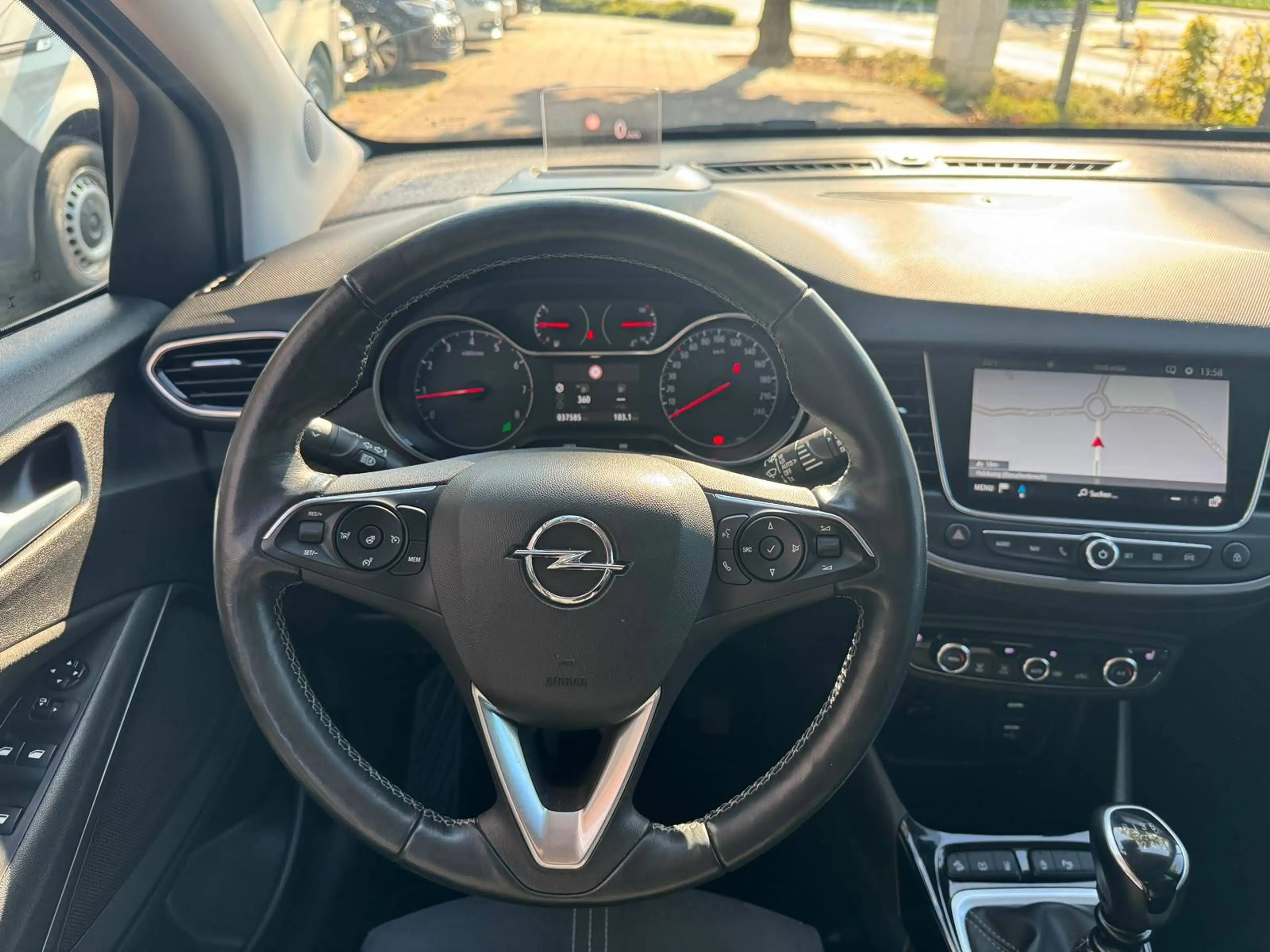 Opel Crossland X Ultimate Teilleder+Alcantara/HuD/RFK — photo 9