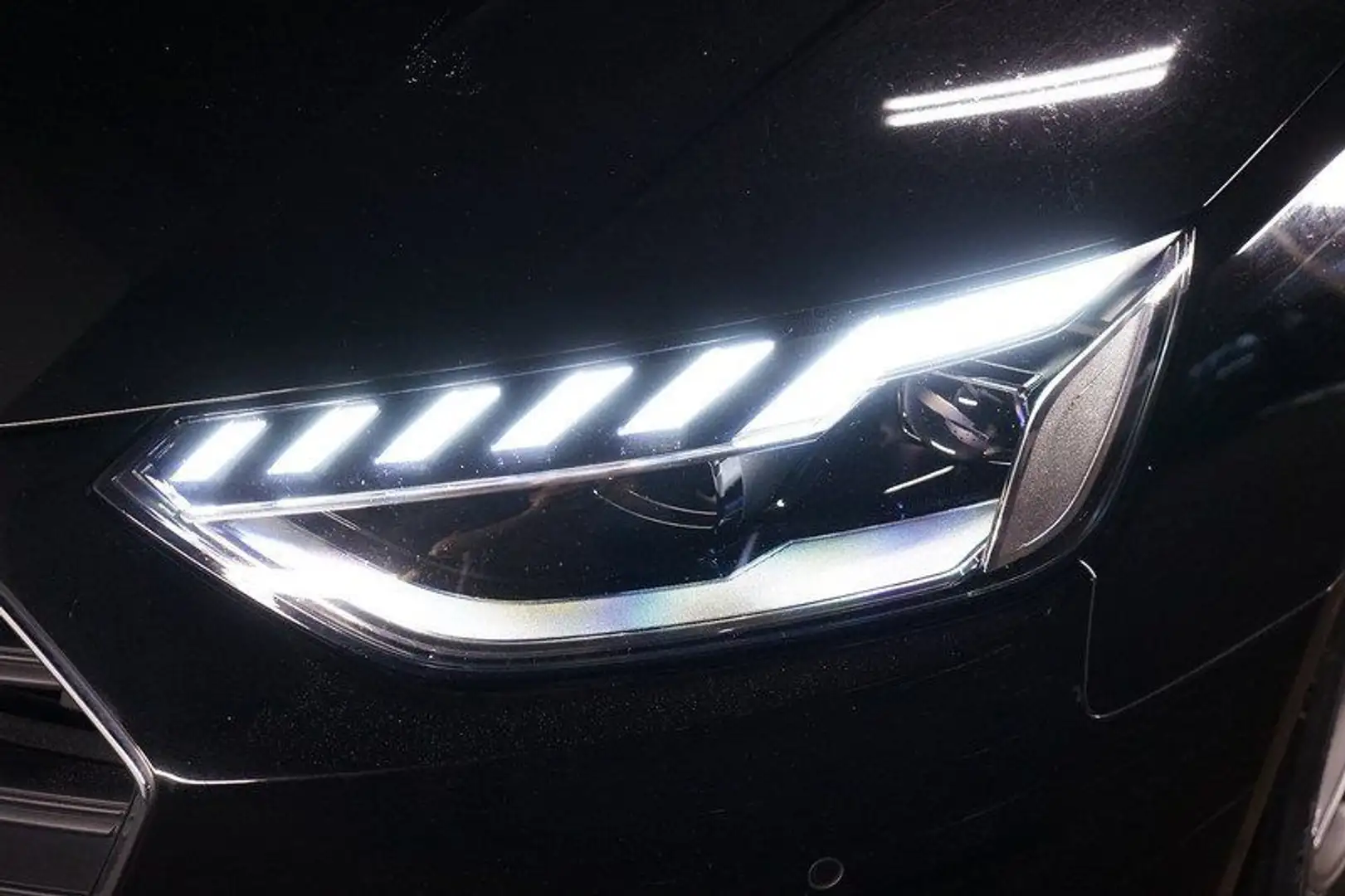 Audi A4 Virtual-Cockpit / Navi/Tempomat/Keyless / Led Schwarz - 2