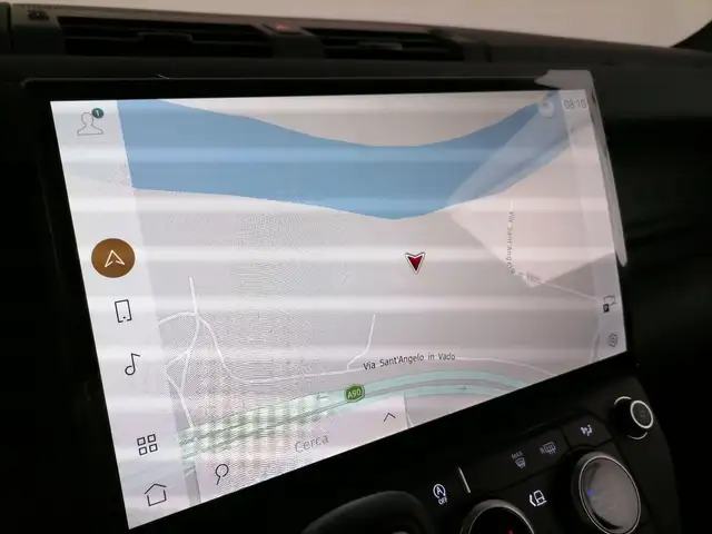 Land Rover Defender view 19