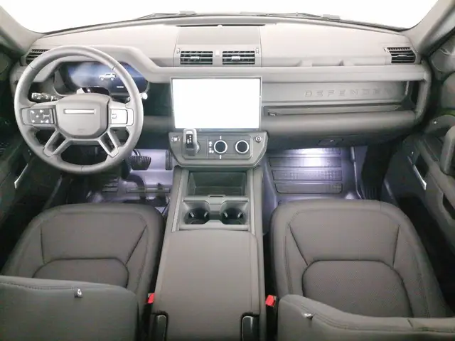 Land Rover Defender view 5