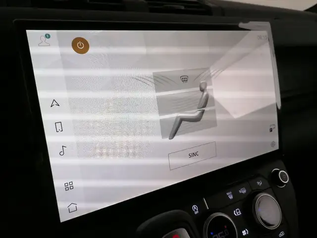 Land Rover Defender view 17