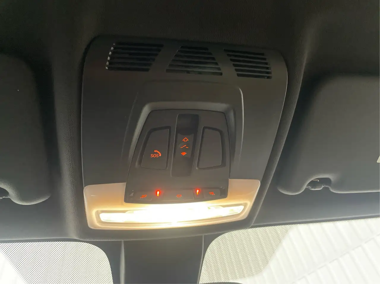 BMW X1 снимка BMW X1