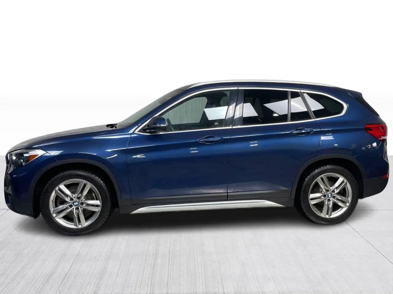 BMW X1 снимка BMW X1