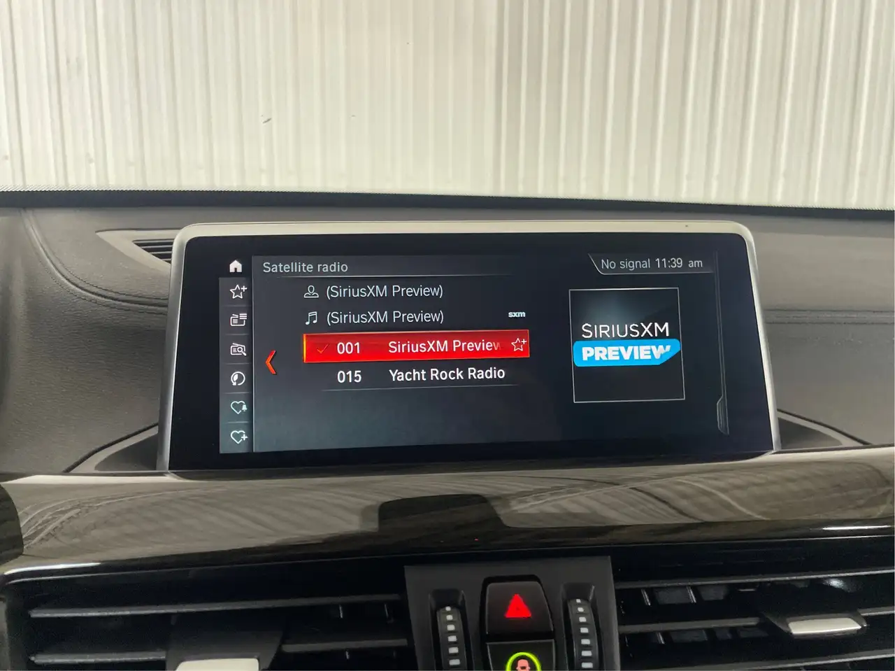 BMW X1 снимка BMW X1